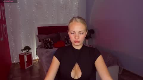 Snapshot of nancysummer chatting on 07-11-26, 11:13 NancySummer online show from 07-11-26, 11:13
