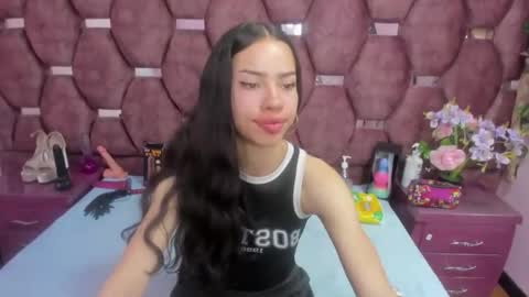 Snapshot of nanis_james15 chatting on 05-12-26, 03:03 nanis james15 online show from 05-12-26, 03:03