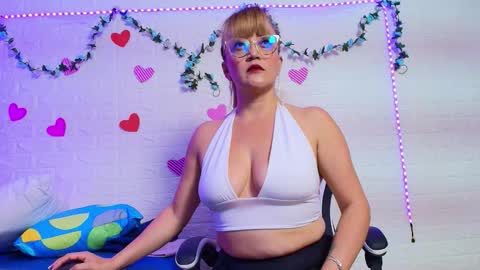 Naomi online show from 10-13-25, 11:10