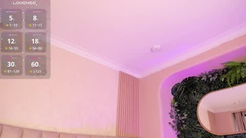 Naomi online show from 03-29-26, 01:22