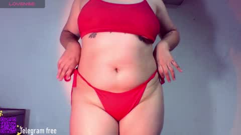 Snapshot of naomi_moon3 chatting on 12-06-24, 03:41 Naomi online show from 12-06-24, 03:41