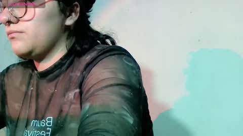 Snapshot of naomi_moon3 chatting on 02-13-25, 03:50 Naomi online show from 02-13-25, 03:50