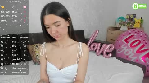 Naomi online show from 02-16-25, 04:42