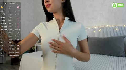 Naomi online show from 09-19-25, 02:40