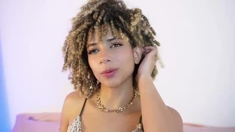 Snapshot of naomidawsonn chatting on 05-28-26, 11:57 naomidawson online show from 05-28-26, 11:57
