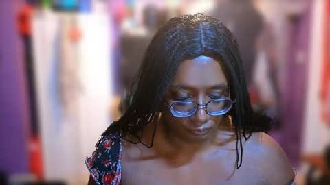 Snapshot of naomifux chatting on 10-22-25, 10:26 Naomi online show from 10-22-25, 10:26