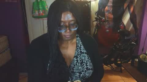 Snapshot of naomifux chatting on 02-18-26, 05:47 Naomi online show from 02-18-26, 05:47