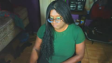 Naomi online show from 04-29-26, 06:28