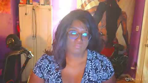 Snapshot of naomifux chatting on 06-09-26, 01:28 Naomi online show from 06-09-26, 01:28
