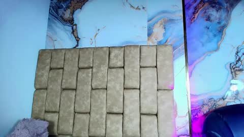 Naomi Campbel online show from 02-22-26, 02:04