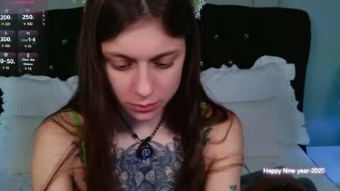 Snapshot of naomimur chatting on 12-04-25, 05:06 Naomi online show from 12-04-25, 05:06