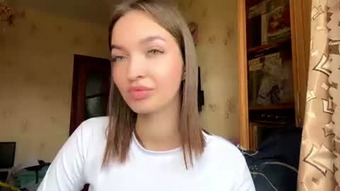 Lesi online show from 06-23-26, 10:57