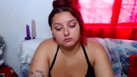 naomiquiin online show from 12-20-24, 01:11