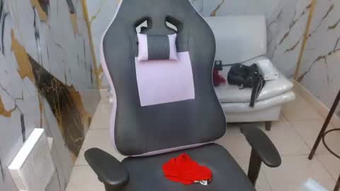 Naomis online show from 07-28-26, 06:20