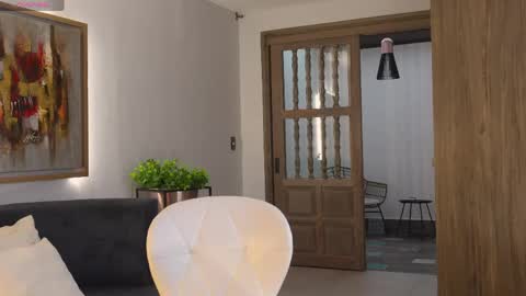 Naomi online show from 04-19-26, 05:01