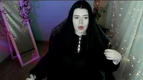 Naomi online show from 04-21-26, 06:31