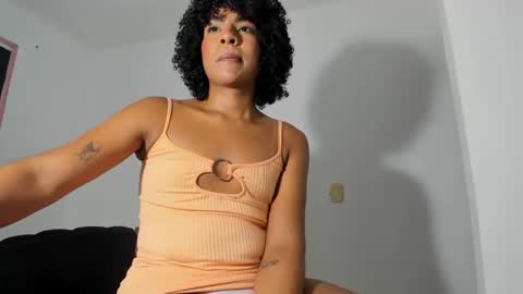 Snapshot of naomiwildburn chatting on 12-06-24, 06:17 naomiwildburn online show from 12-06-24, 06:17
