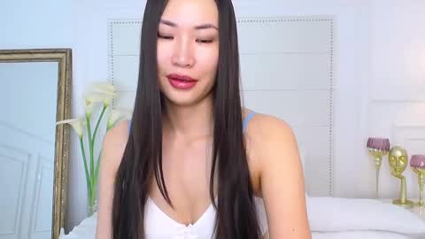 Naomi online show from 12-10-24, 02:16