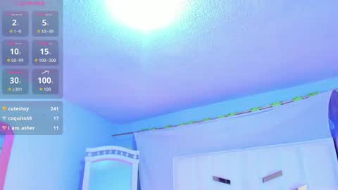 Snapshot of naommymatinz chatting on 10-13-25, 09:53 Naommy Matinz online show from 10-13-25, 09:53