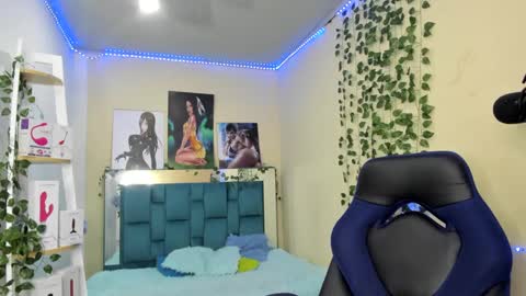 naomy online show from 02-21-25, 03:12