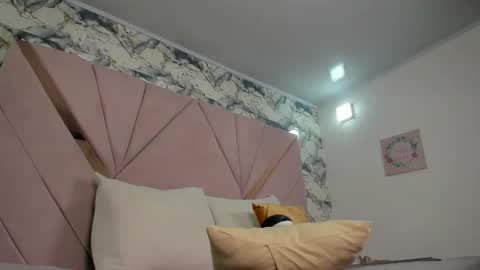 Naomy online show from 03-18-26, 10:57