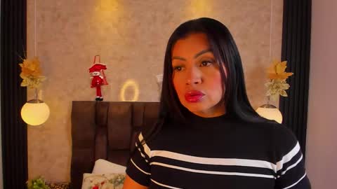 Snapshot of naomy_smithx chatting on 12-04-25, 11:08 Naomy Smith online show from 12-04-25, 11:08