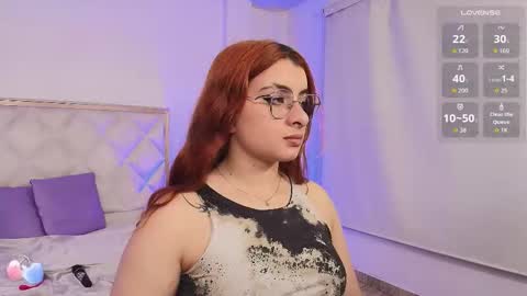 Snapshot of naomy_tay1 chatting on 10-22-25, 02:56 Naomy online show from 10-22-25, 02:56