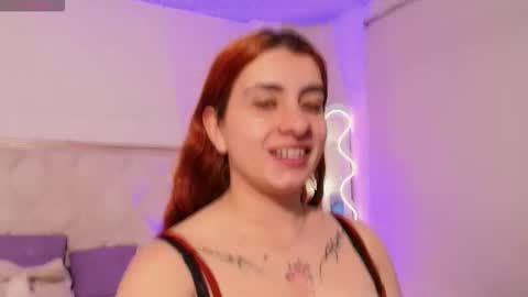 Snapshot of naomy_tay1 chatting on 11-09-25, 03:27 Naomy online show from 11-09-25, 03:27