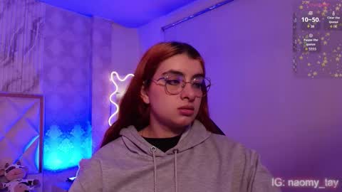 Snapshot of naomy_tay1 chatting on 11-22-25, 06:12 Naomy online show from 11-22-25, 06:12