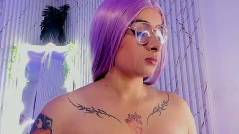 Naomy  online show from 04-12-26, 03:11