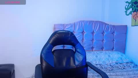 Nao online show from 10-20-25, 01:00