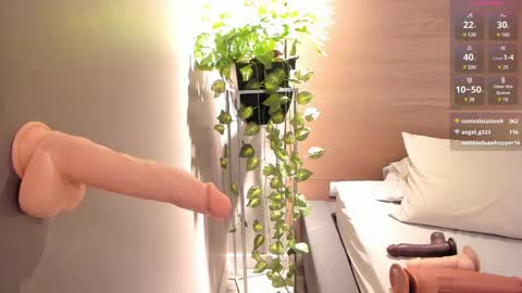 Naomy  online show from 02-22-25, 01:44