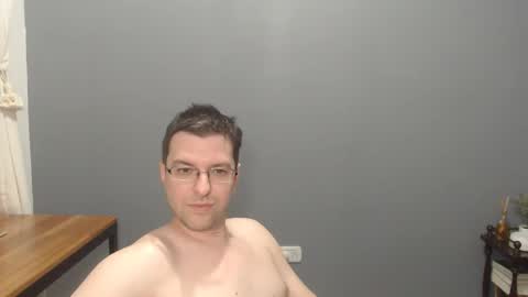 Snapshot of nappadel85 chatting on 12-17-25, 12:16 nappadel85 online show from 12-17-25, 12:16