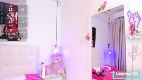 nara_pink online show from 11-27-25, 01:02