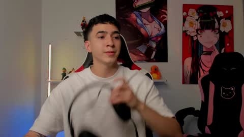 Snapshot of naranjo_seb chatting on 12-06-24, 04:14 sebastian online show from 12-06-24, 04:14