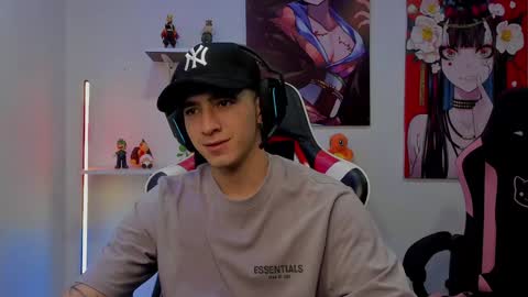 Snapshot of naranjo_seb chatting on 12-10-24, 04:56 sebastian online show from 12-10-24, 04:56