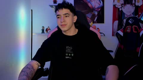 Snapshot of naranjo_seb chatting on 01-04-25, 08:06 sebastian online show from 01-04-25, 08:06