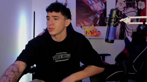 Snapshot of naranjo_seb chatting on 01-09-25, 03:44 sebastian online show from 01-09-25, 03:44