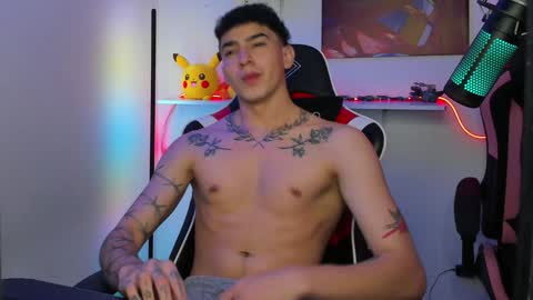 Snapshot of naranjo_seb chatting on 01-28-25, 06:49 sebastian online show from 01-28-25, 06:49