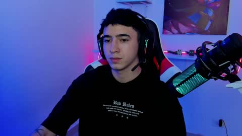 Snapshot of naranjo_seb chatting on 02-06-25, 07:13 sebastian online show from 02-06-25, 07:13