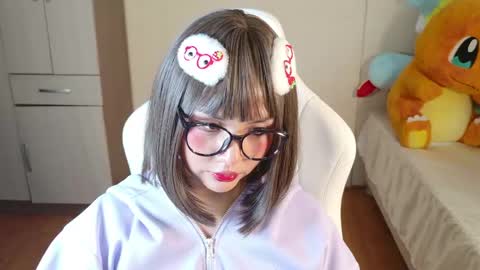 Snapshot of naree_masaki chatting on 05-20-26, 12:33 Naree online show from 05-20-26, 12:33
