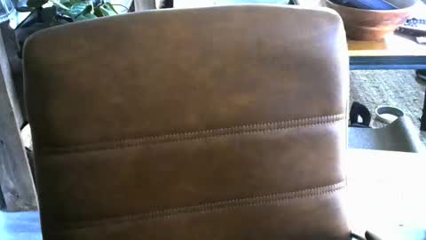 Snapshot of nareth338 chatting on 10-28-25, 12:14 nareth338 online show from 10-28-25, 12:14