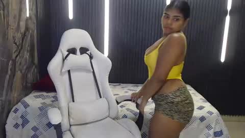 Snapshot of nareya_asha chatting on 07-22-26, 12:30 NAREYA online show from 07-22-26, 12:30