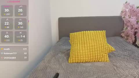 nari_jin online show from 12-13-25, 07:53