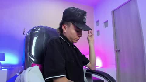 Nascary Fox online show from 04-19-26, 06:10