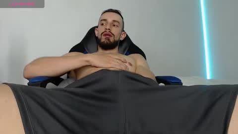 Snapshot of nassh_18 chatting on 01-29-25, 01:37 nassh_18 online show from 01-29-25, 01:37