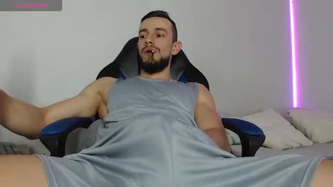 Snapshot of nassh_18 chatting on 02-07-25, 12:50 nassh_18 online show from 02-07-25, 12:50