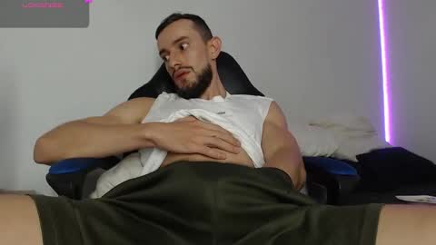 Snapshot of nassh_18 chatting on 02-28-25, 02:31 nassh_18 online show from 02-28-25, 02:31