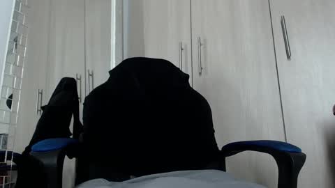 Snapshot of nassh_18 chatting on 10-16-25, 09:38 nassh_18 online show from 10-16-25, 09:38