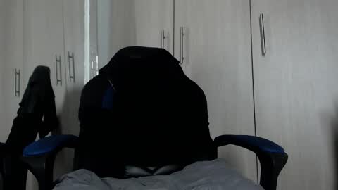 Snapshot of nassh_18 chatting on 11-14-25, 12:42 nassh_18 online show from 11-14-25, 12:42